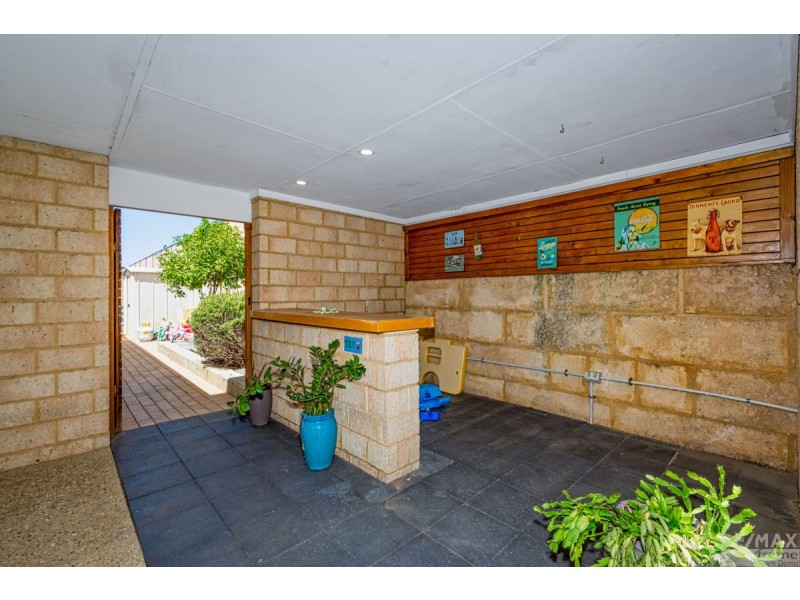 9 Triller Bend, Tapping WA 6065