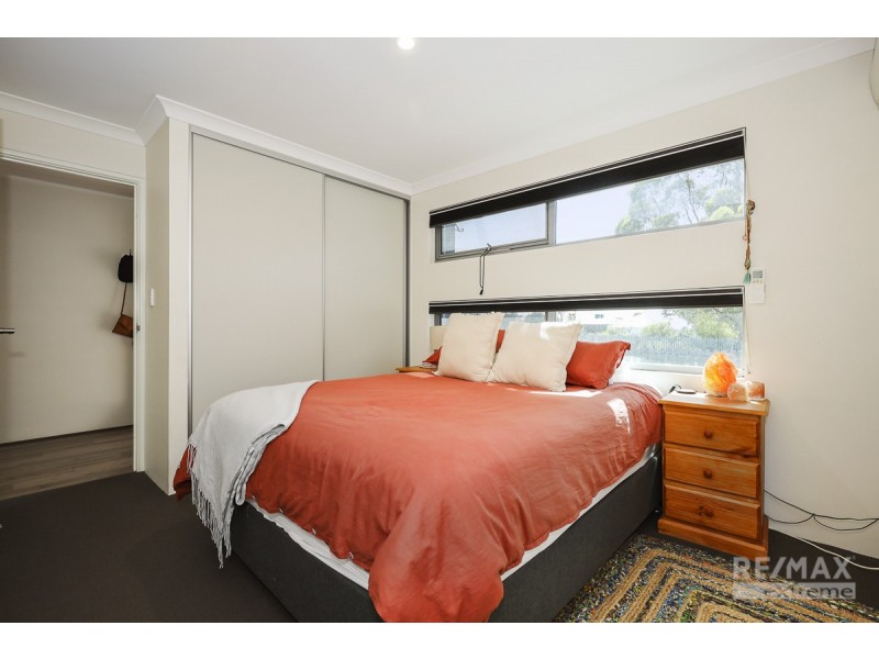 44 Pickering Gardens, Alkimos WA 6038