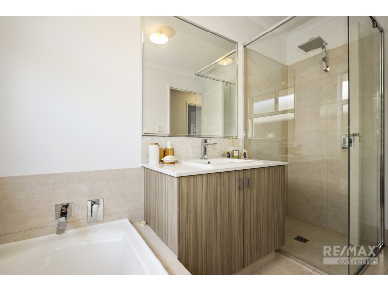 4 Celeste Street, Eglinton WA 6034