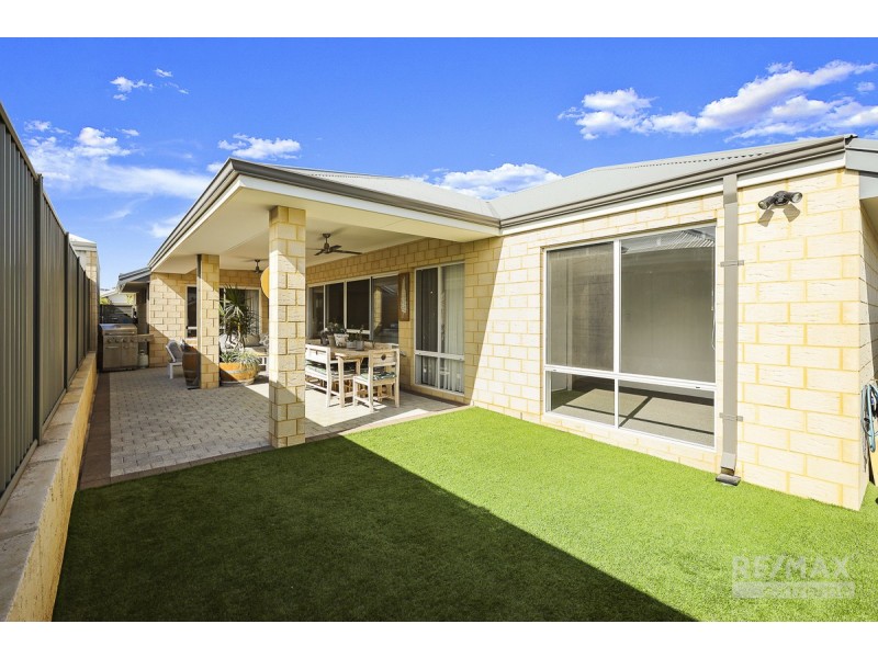 4 Celeste Street, Eglinton WA 6034