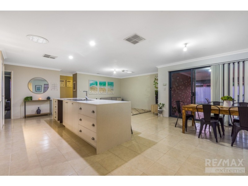 31 Fairbourne Approach, Butler WA 6036
