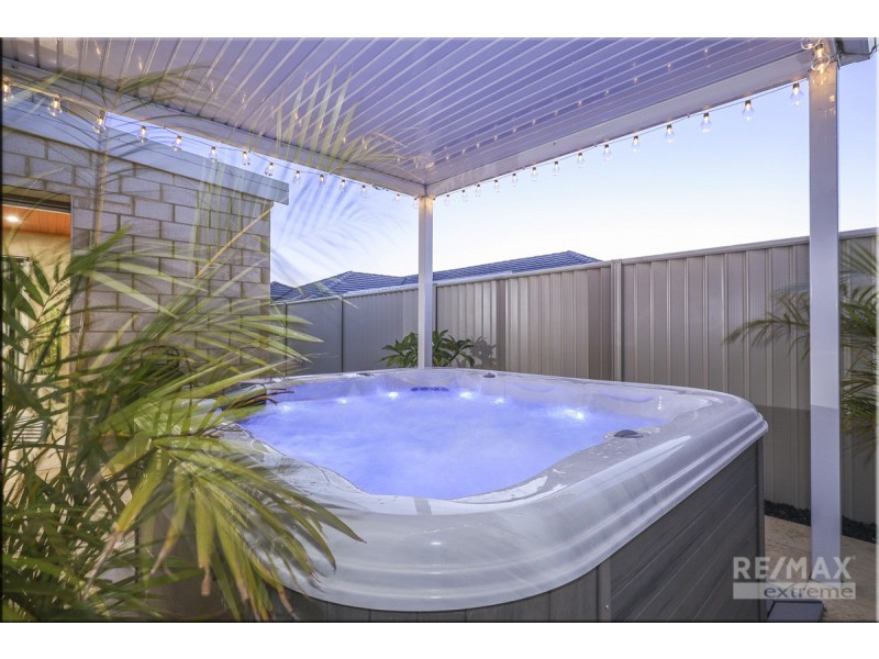 68 Shipmaster Avenue, Alkimos WA 6038