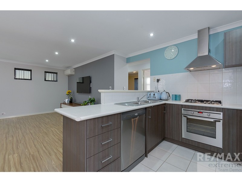 18/15 Crosthwait Circle, Tapping WA 6065