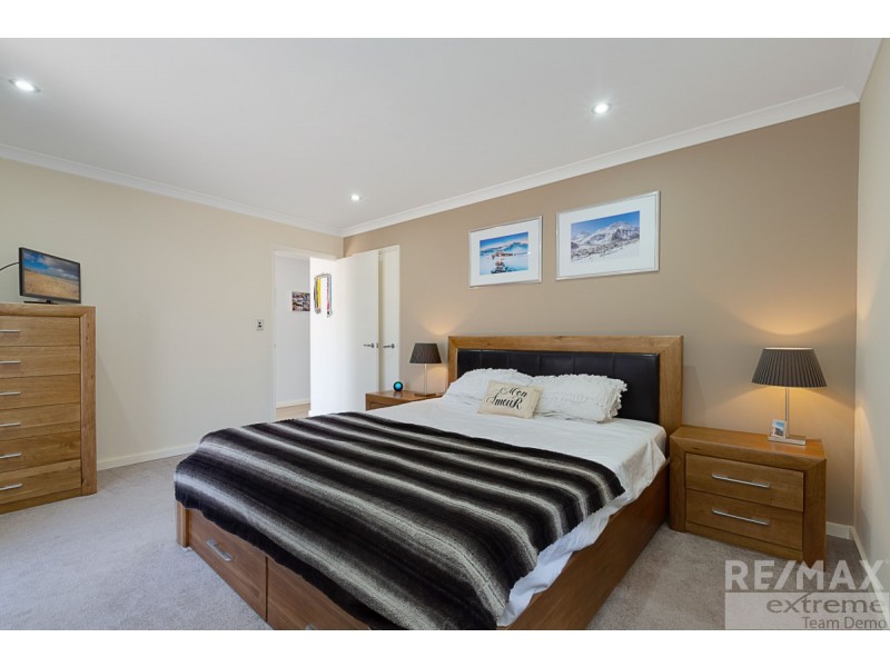 18/15 Crosthwait Circle, Tapping WA 6065