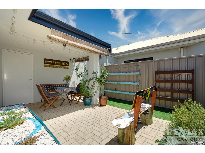 18/15 Crosthwait Circle, Tapping WA 6065