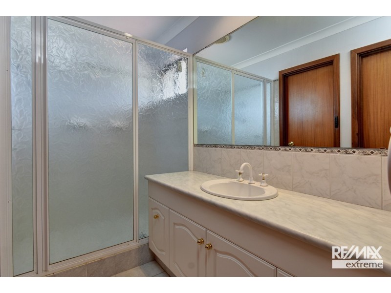 7 Villa Court, Kallaroo WA 6025