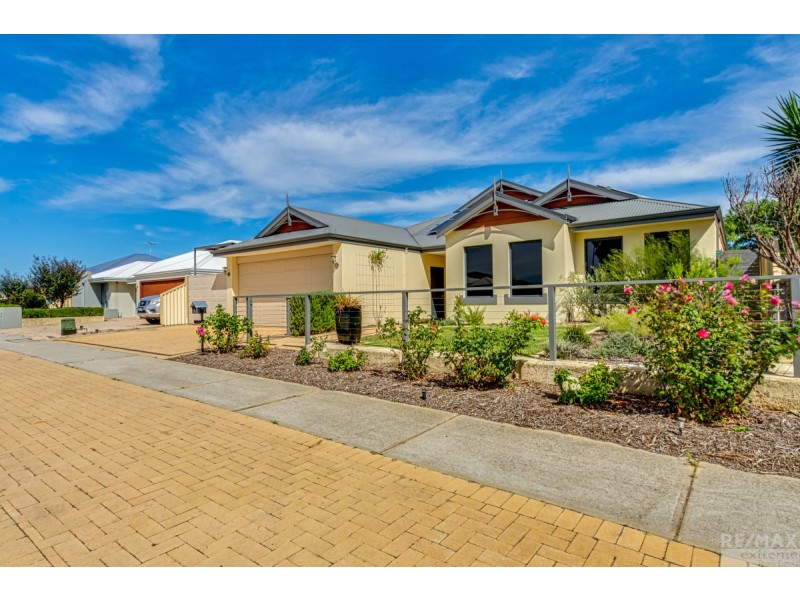 10 Leighton Gardens, Tapping WA 6065