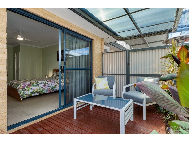 10 Leighton Gardens, Tapping WA 6065