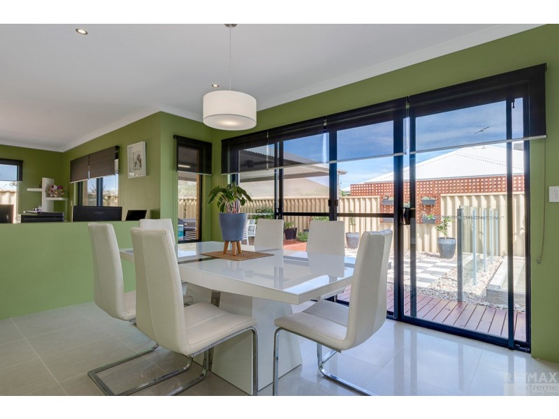 10 Leighton Gardens, Tapping WA 6065