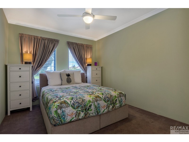 10 Leighton Gardens, Tapping WA 6065