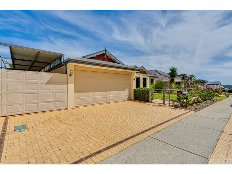 10 Leighton Gardens, Tapping WA 6065