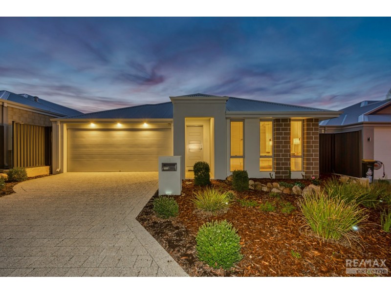 11 Scripta Way, Jindalee WA 6036
