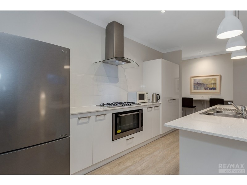 11 Scripta Way, Jindalee WA 6036