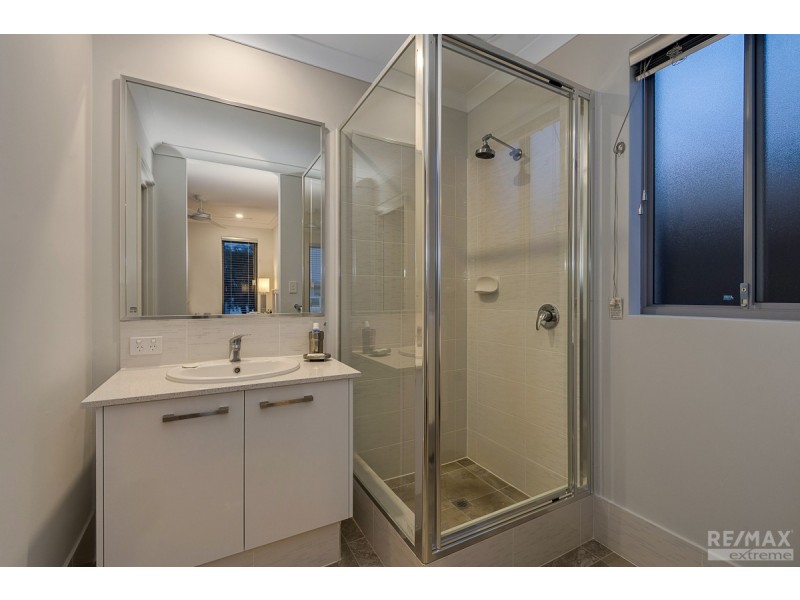 11 Scripta Way, Jindalee WA 6036