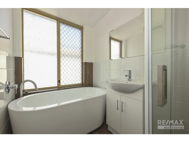 5 Dalvik Avenue, Merriwa WA 6030