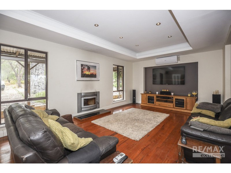 65 Sublime Glade, Carramar WA 6031