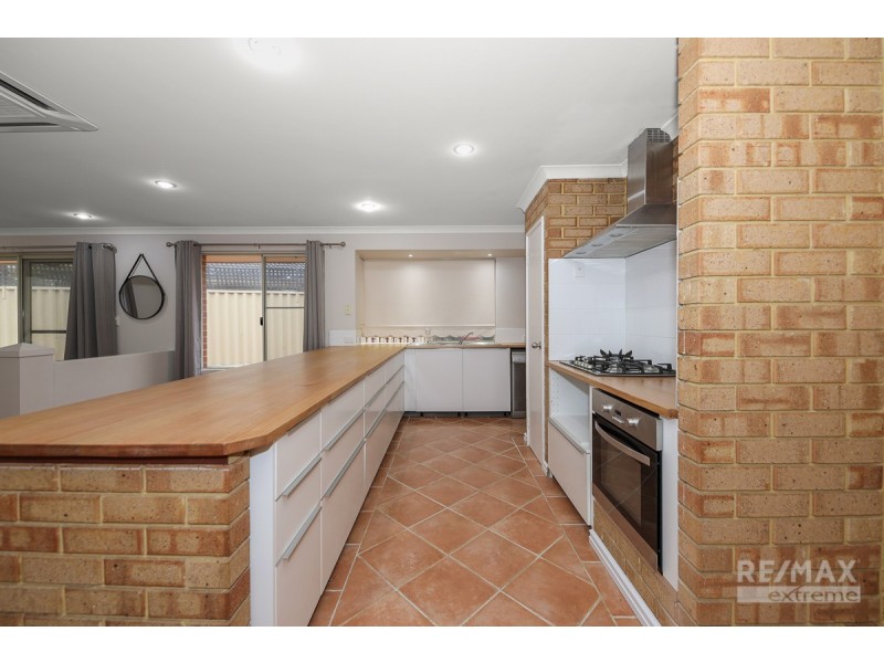 1 Kilmarnock Loop, Kinross WA 6028
