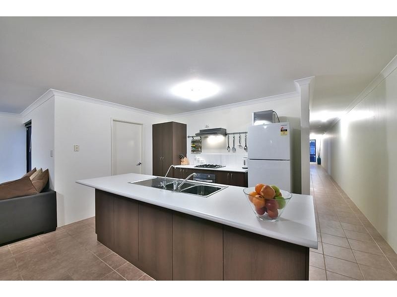 33B Navarre Way, Butler WA 6036