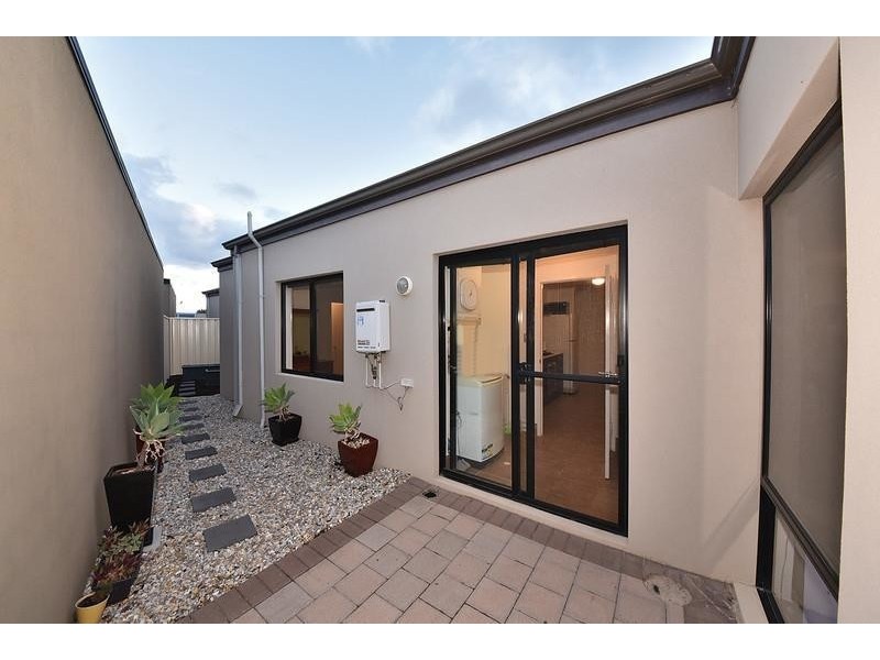 33B Navarre Way, Butler WA 6036