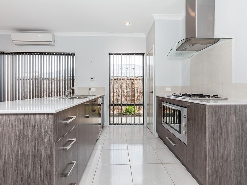 23 Hollyford Parade, Butler WA 6036