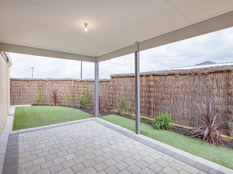 23 Hollyford Parade, Butler WA 6036