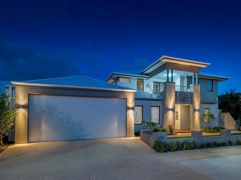 11 Piermont Avenue, Burns Beach WA 6028