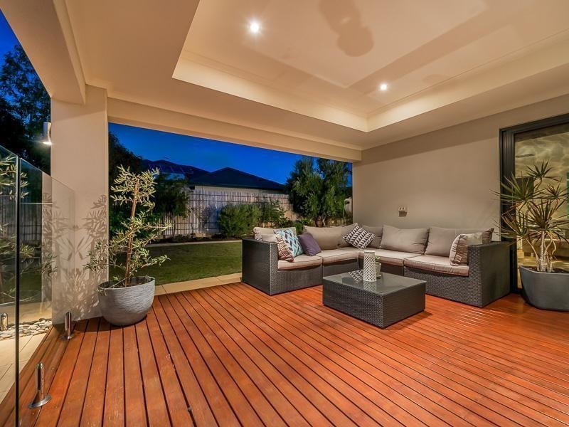 11 Piermont Avenue, Burns Beach WA 6028