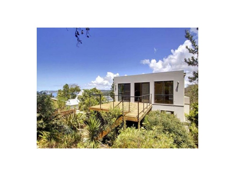 13 Spoon Bay Road, Forresters Beach NSW 2260