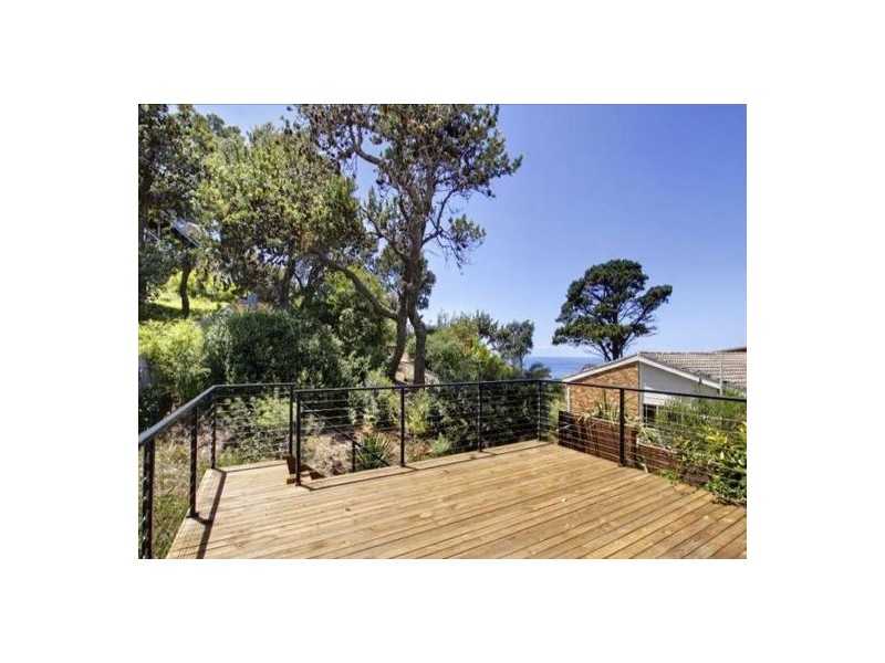13 Spoon Bay Road, Forresters Beach NSW 2260