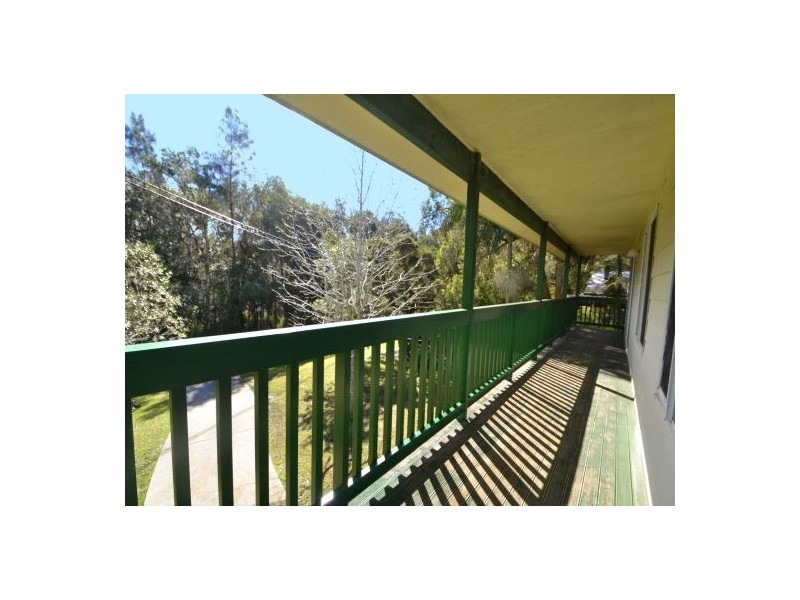 9 Malkana Avenue, Forresters Beach NSW 2260