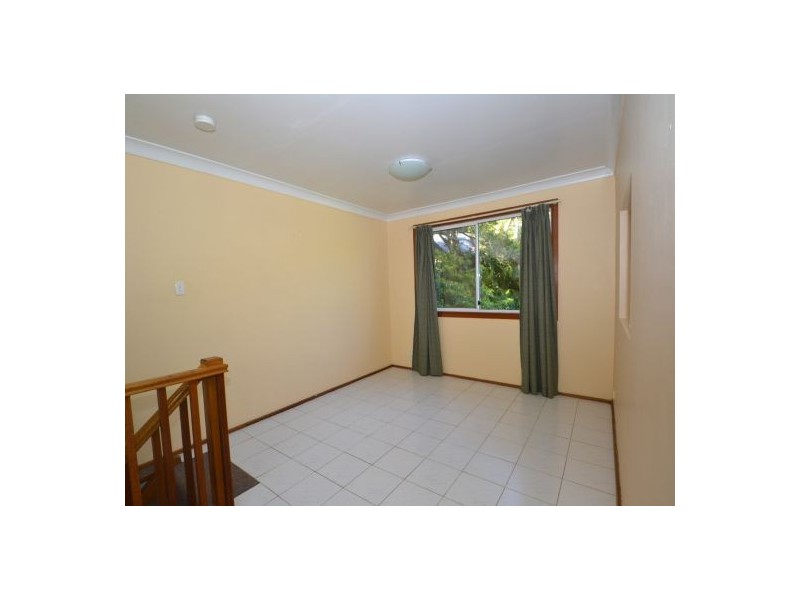 9 Malkana Avenue, Forresters Beach NSW 2260