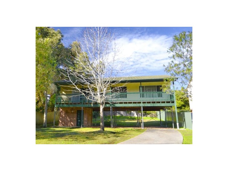9 Malkana Avenue, Forresters Beach NSW 2260