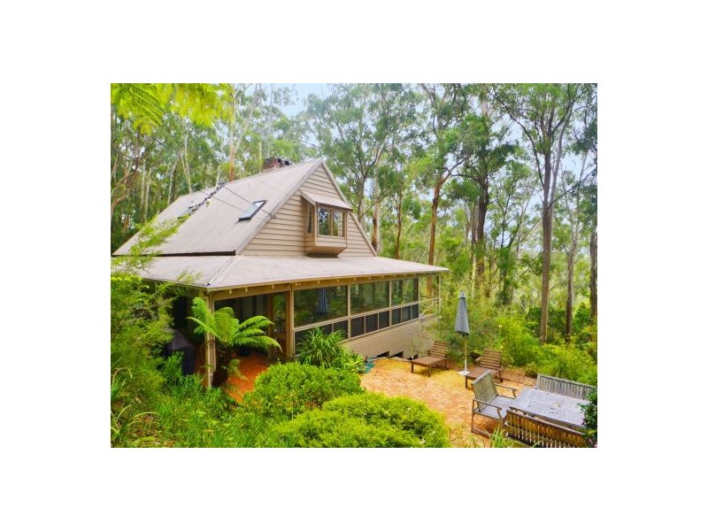 313 The Scenic Rd, Macmasters Beach NSW 2251