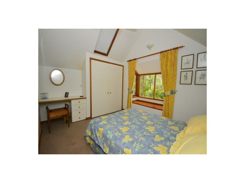 313 The Scenic Rd, Macmasters Beach NSW 2251