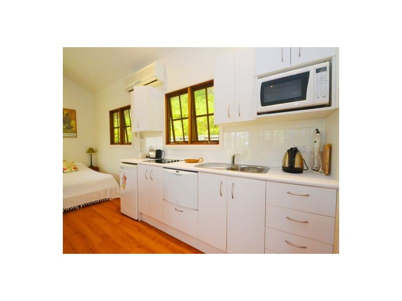 313 The Scenic Rd, Macmasters Beach NSW 2251