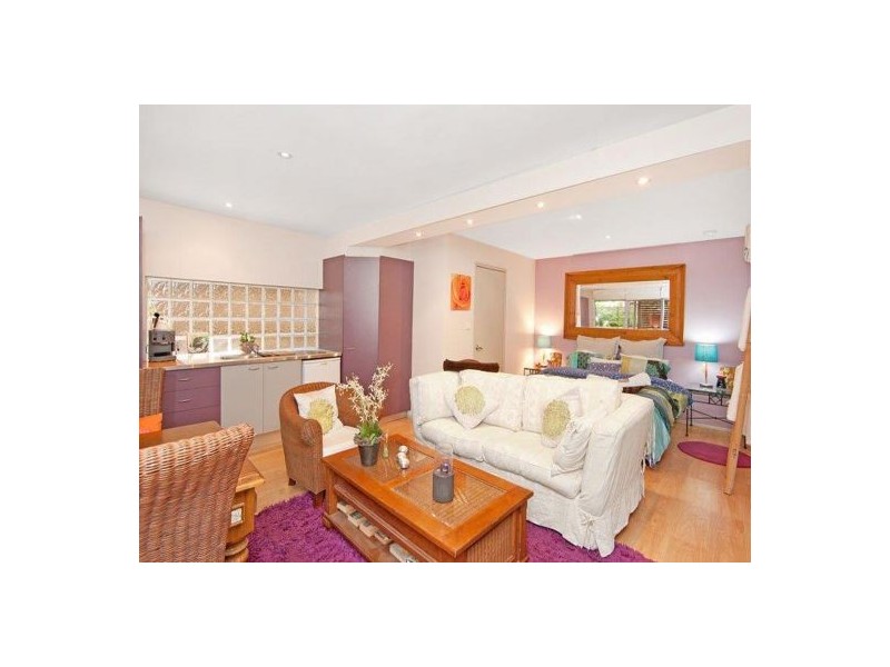 51 Barry Street, Bateau Bay NSW 2261