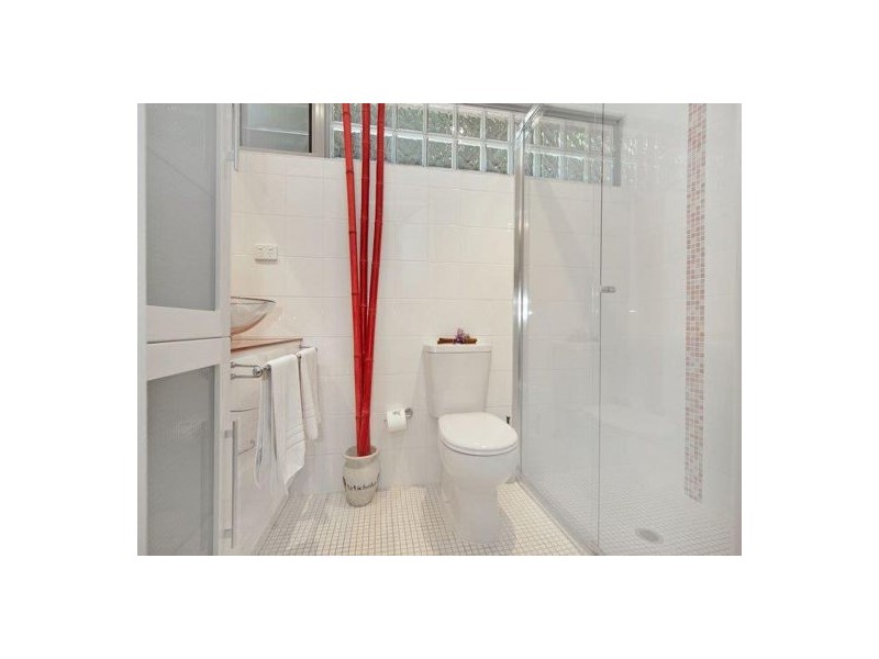 51 Barry Street, Bateau Bay NSW 2261