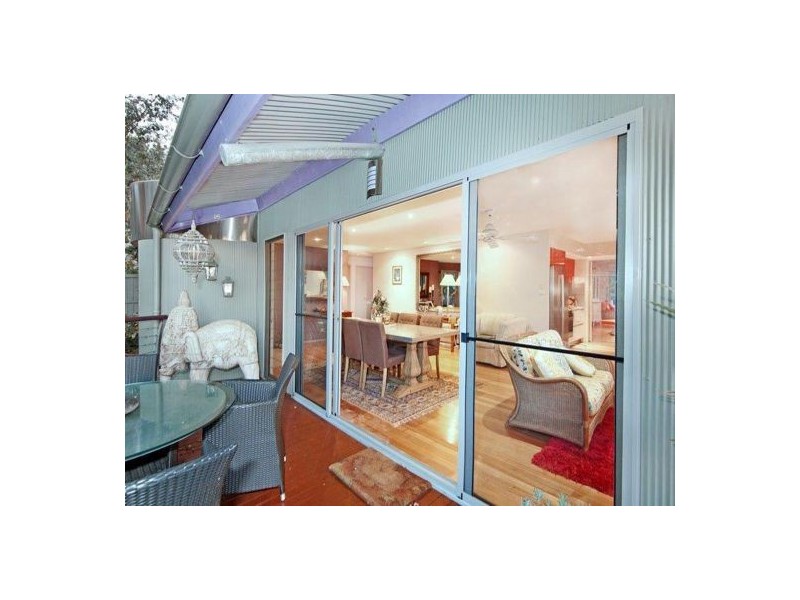 51 Barry Street, Bateau Bay NSW 2261