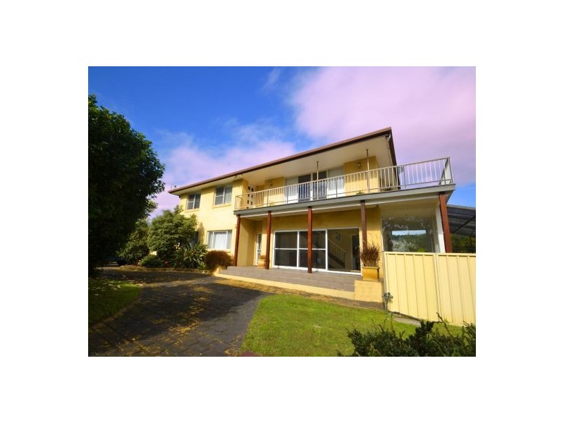 96 The Ridgeway, Lisarow NSW 2250