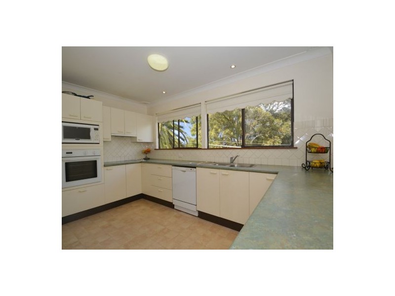11 Woodland Road, Terrigal NSW 2260