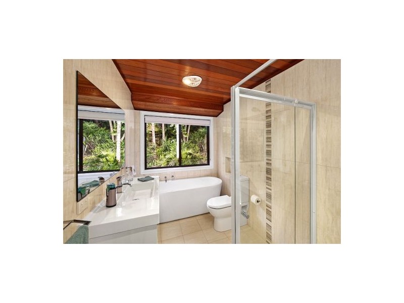 13 Hibiscus Avenue, North Avoca NSW 2260