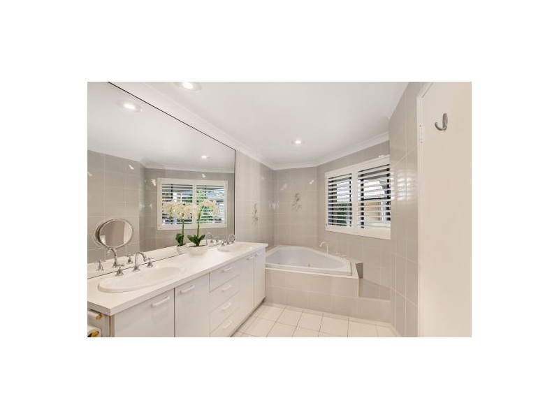 1/3-5 Tramway Road, North Avoca NSW 2260