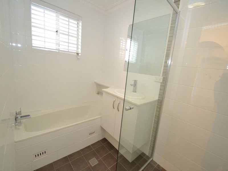 2/3-5 Gertrude Place, Gosford NSW 2250