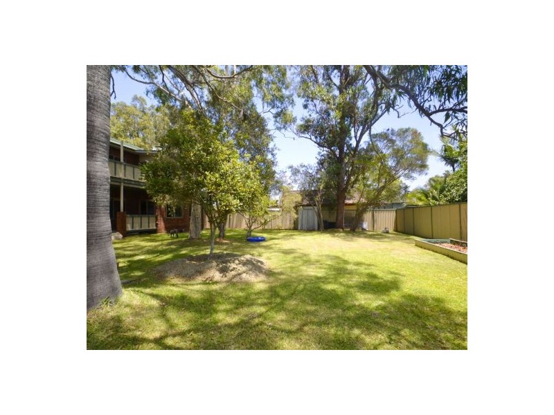 245 Tuggerawong Road, Tuggerawong NSW 2259