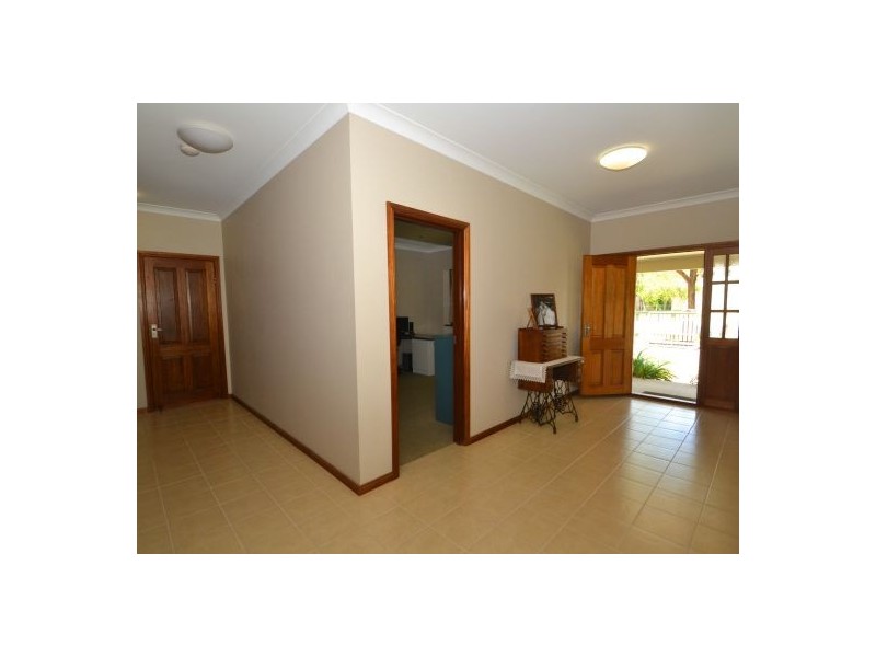 245 Tuggerawong Road, Tuggerawong NSW 2259