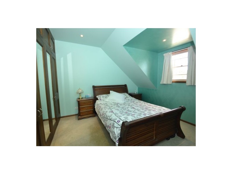 245 Tuggerawong Road, Tuggerawong NSW 2259