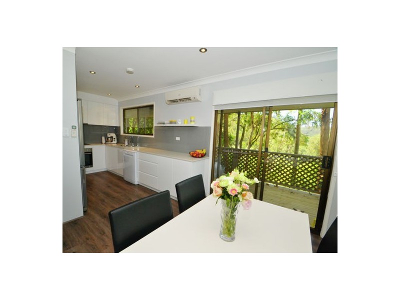 8 Gregory Street, Wyoming NSW 2250