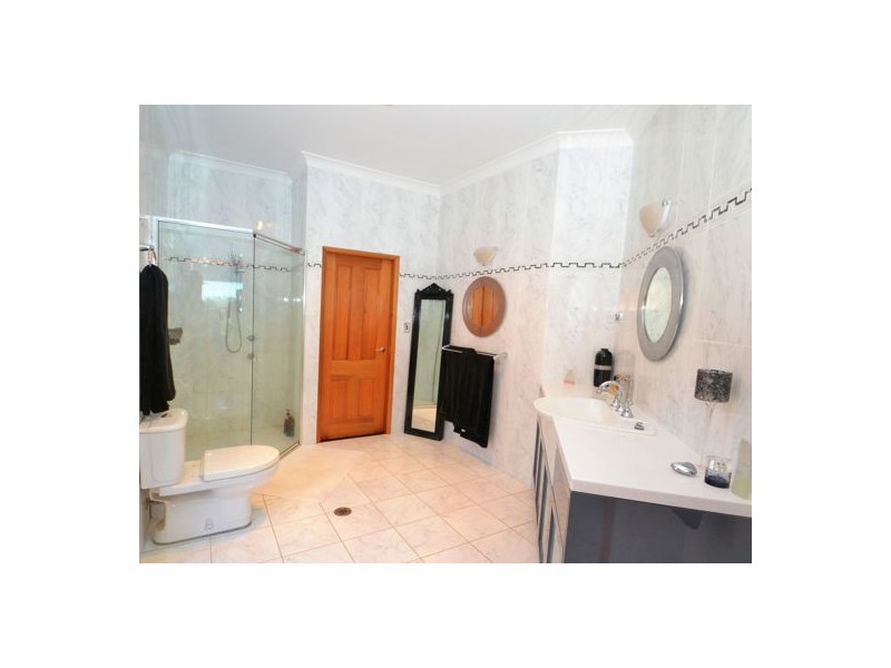 50 McGee Avenue, Wamberal NSW 2260