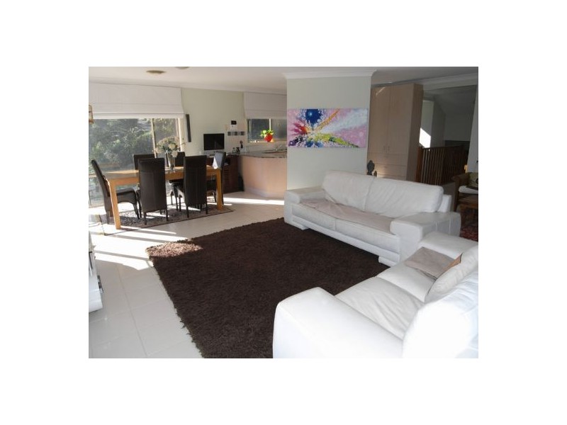 321 Avoca Drive, Green Point NSW 2251