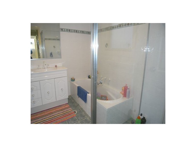 321 Avoca Drive, Green Point NSW 2251